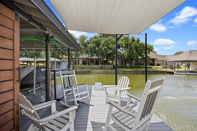 10K in CLOSING COSTS until July 31st! Luxury waterfront living - photo 5