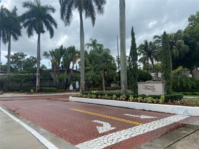 (private lake, pond, creek) Condo For Sale in Sunrise Florida