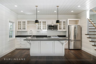 Brand new construction, thoughtfully designed for the way we - photo 3