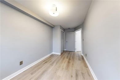 INCREDIBLE VALUE IN CROWN HEIGHTS! SUPER LOW TAXES & MOVE-IN - photo 8