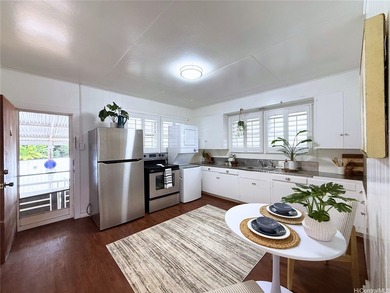 Welcome home to this beautifully maintained single-level - photo 12