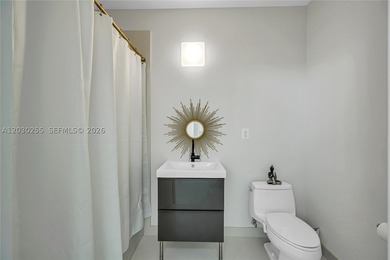 An exceptional opportunity to own a sprawling waterfront - photo 13