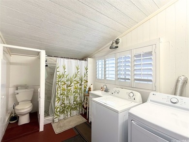 Welcome home to this beautifully maintained single-level - photo 16