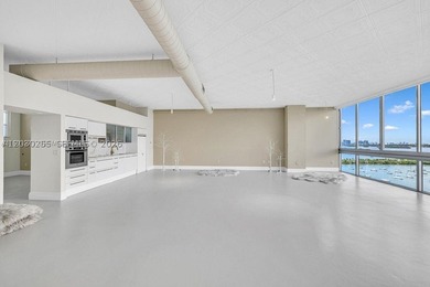 An exceptional opportunity to own a sprawling waterfront - photo 16