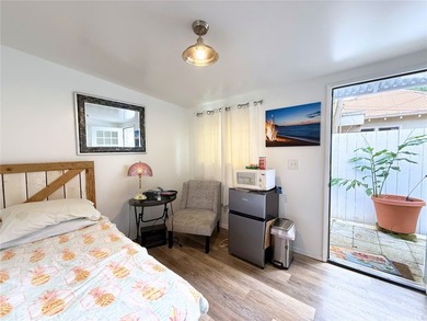 Welcome home to this beautifully maintained single-level - photo 19