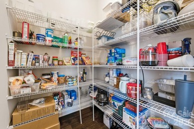 Fantastic End Unit Townhome with Resort-Style Amenities! This - photo 23