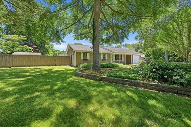 Charming Ranch-Style Living with Deeded Beach & Boating Rights - photo 3