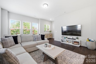 Fantastic End Unit Townhome with Resort-Style Amenities! This - photo 27
