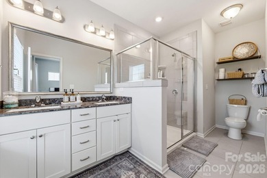 Fantastic End Unit Townhome with Resort-Style Amenities! This - photo 40