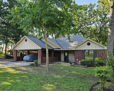 Lake Palestine Home For Sale in Chandler Texas