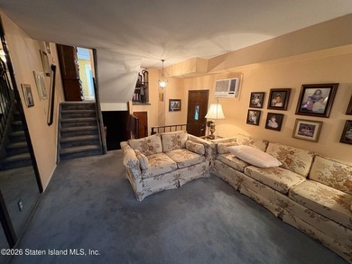 Charming residence situated on a peaceful block in the heart of - photo 3