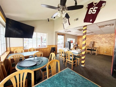 2,600 finished square feet, excellent visibility, and easy - photo 3
