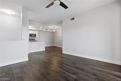 Welcome to this wonderful second-floor 2-bedroom, 1-bath - photo 11