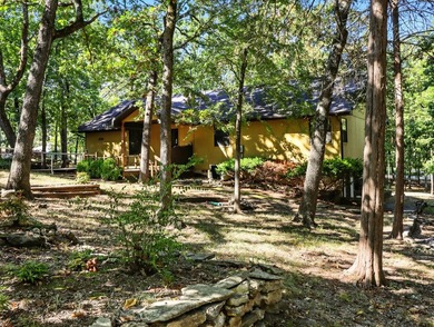 Escape to the lake and soak up the good life in this 3 bedroom - photo 5