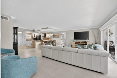 Experience luxury waterfront living in the desirable Hillsboro - photo 16