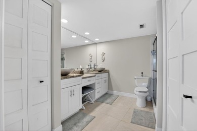 Experience luxury waterfront living in the desirable Hillsboro - photo 27