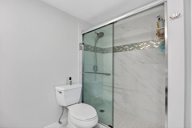 Experience luxury waterfront living in the desirable Hillsboro - photo 29