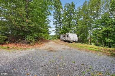 Remarkable waterfront lot! 3 stall Boathouse with huge sunning - photo 31
