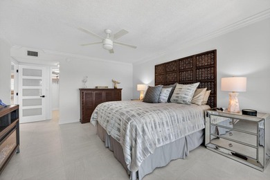 Experience luxury waterfront living in the desirable Hillsboro - photo 32