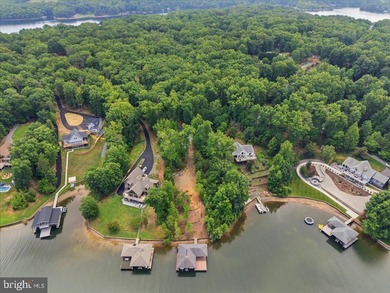 Remarkable waterfront lot! 3 stall Boathouse with huge sunning - photo 39