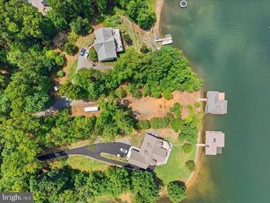 Remarkable waterfront lot! 3 stall Boathouse with huge sunning - photo 43