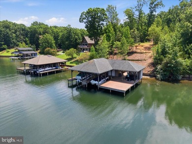 Remarkable waterfront lot! 3 stall Boathouse with huge sunning - photo 45