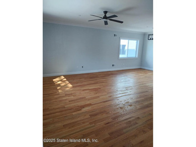 335 Oakland Ave. is the setting for this gorgeous New - photo 3
