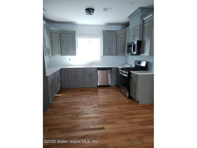 335 Oakland Ave. is the setting for this gorgeous New - photo 7
