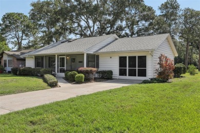 Lake Home For Sale in Leesburg, Florida