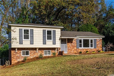 Lake Home For Sale in Phenix City, Alabama