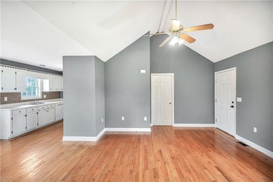 Conveniently located just minutes from beautiful Lake Hartwell - photo 8