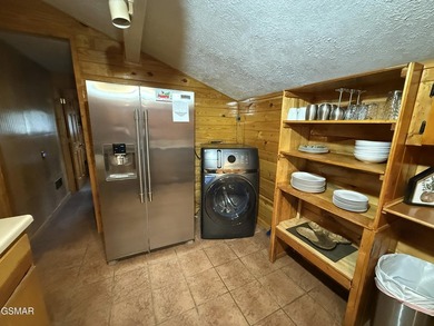 OWNER/AGENT FLAT LOT AROUND CABIN, NEW LAST, YEAR HVAC, WATER - photo 15