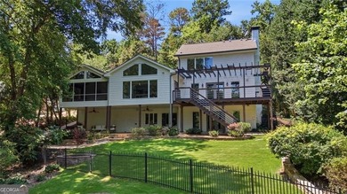 Welcome to your own private Lake Lanier retreat, where - photo 6