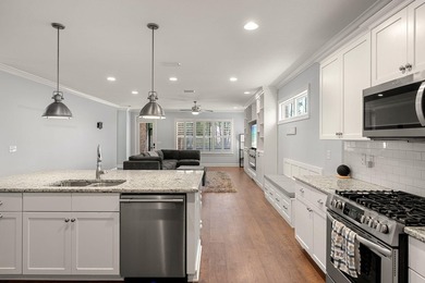 Come check out this custom-built Randy Wise home featuring a - photo 8
