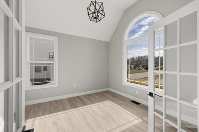 Excellent custom built home with year round lakefront water. 4 - photo 28