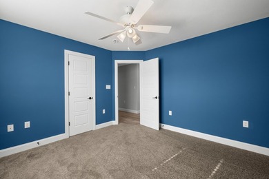 Excellent custom built home with year round lakefront water. 4 - photo 39
