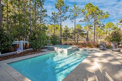 Ample entertaining space and coastal casual elegance combine in - photo 4