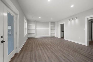 Excellent custom built home with year round lakefront water. 4 - photo 48