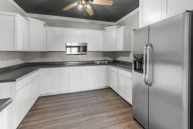 Excellent custom built home with year round lakefront water. 4 - photo 50