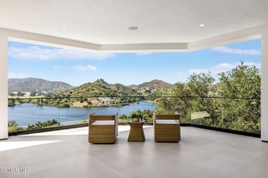 Lake Home For Sale in Lake Sherwood, California