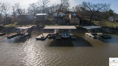 Stunning turnkey waterfront retreat on Lake of the Ozarks! This - photo 5