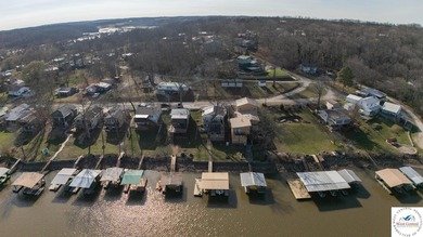 Stunning turnkey waterfront retreat on Lake of the Ozarks! This - photo 9