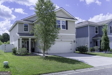 Welcome home to this beautifully maintained two-story residence - photo 2