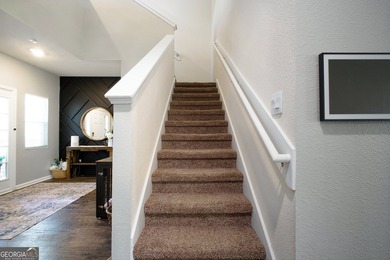 Welcome home to this beautifully maintained two-story residence - photo 8