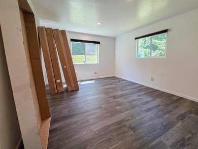 Start living your dream! This mostly finished 3-bedroom, 1-bath - photo 25