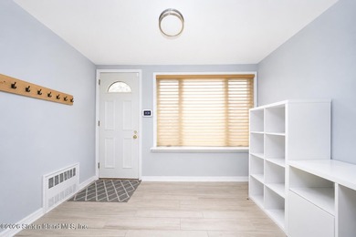 This is a beautiful one family house situated on a tree lane - photo 3