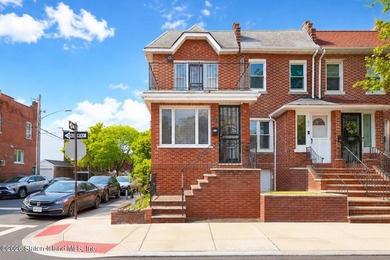 This is a beautiful one family house situated on a tree lane - photo 10