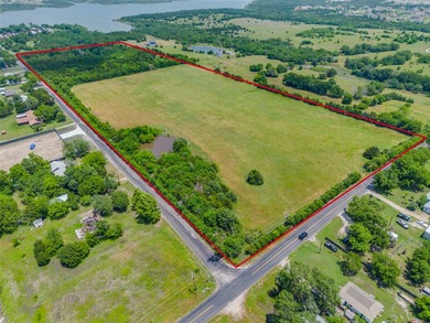 33.48 acres of prime real estate located within walking distance - photo 3