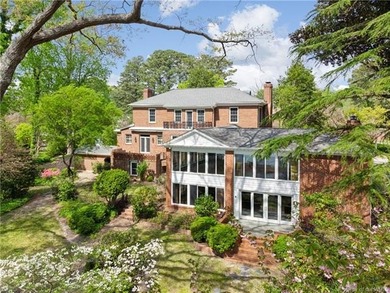 Welcome to Warwick Hall, a prominent James River estate on just - photo 2