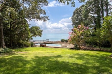 Welcome to Warwick Hall, a prominent James River estate on just - photo 3